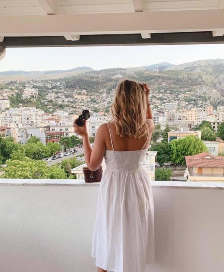 Novi'S Luxury Apartment 1 Gjirokastër 外观 照片