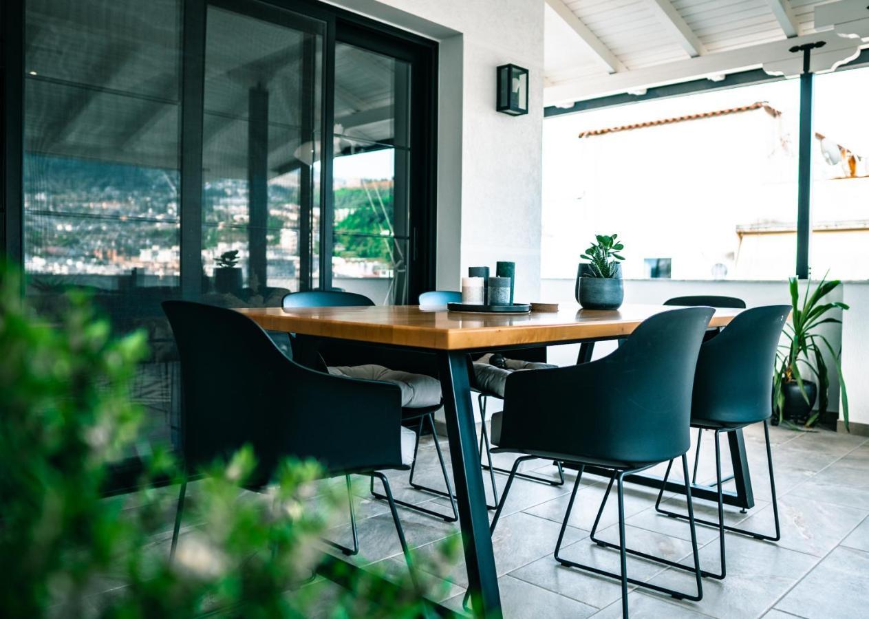 Novi'S Luxury Apartment 1 Gjirokastër 外观 照片