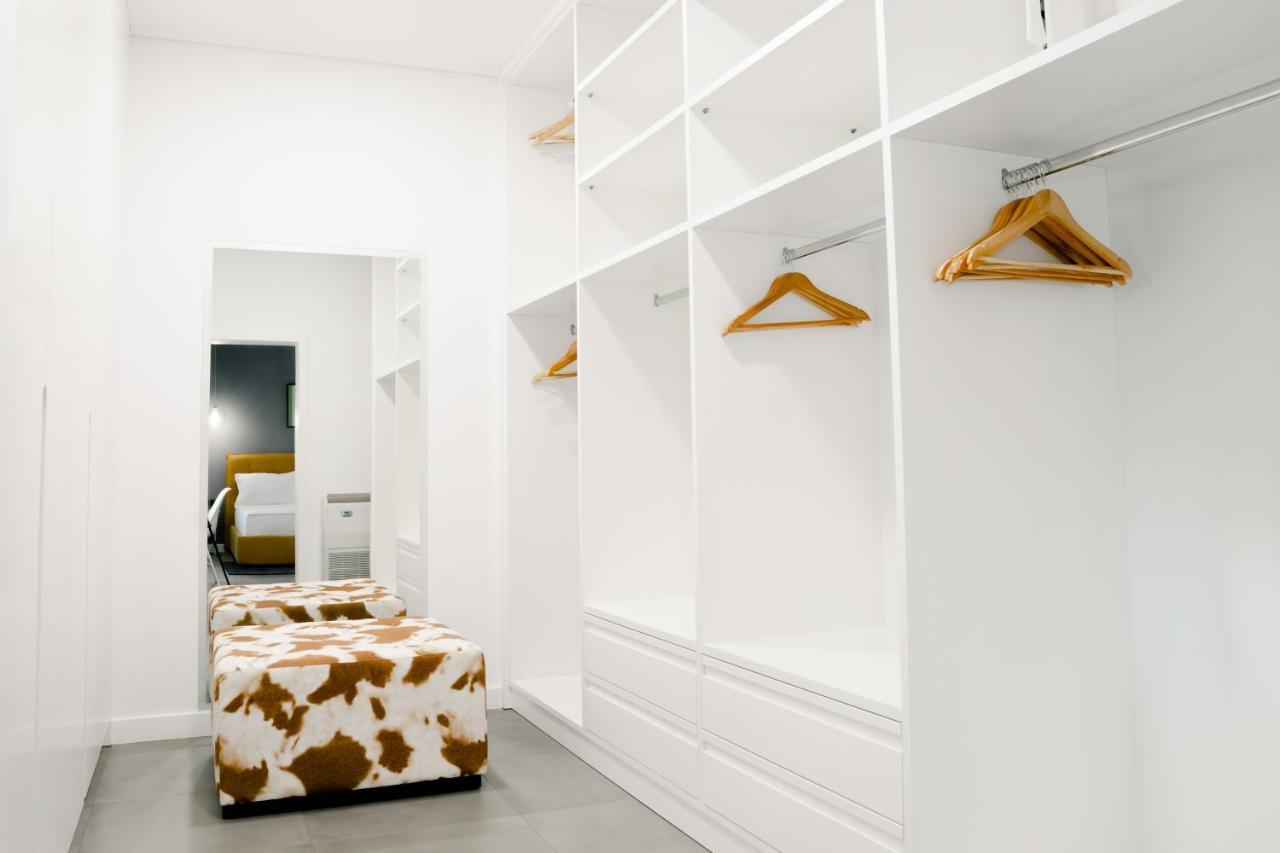 Novi'S Luxury Apartment 1 Gjirokastër 外观 照片